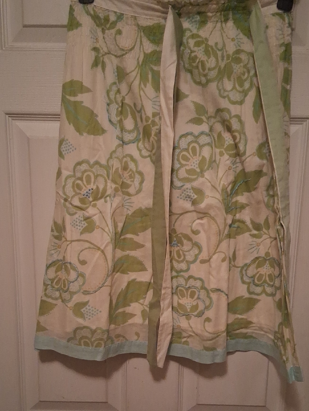 Garnet Hill Cream and Green Floral A-Line  Skirt Size 4